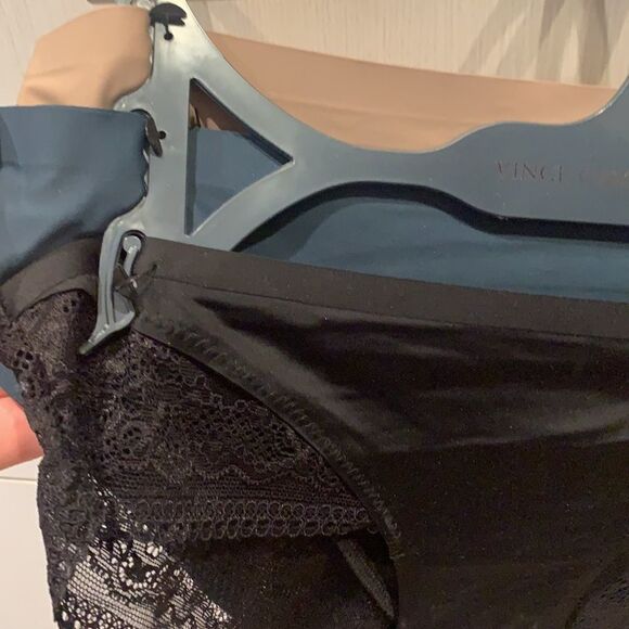 🎉Last deal 🎉Smooth bikini set of 3 - Picture 2 of 7